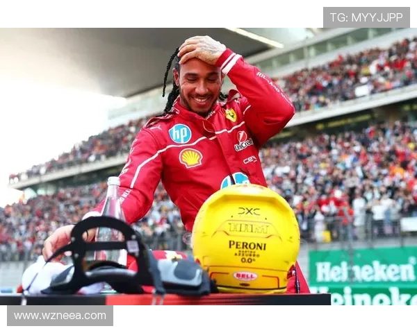 F1赛季激战正酣 红牛车队再创辉煌 汉密尔顿力争第八冠